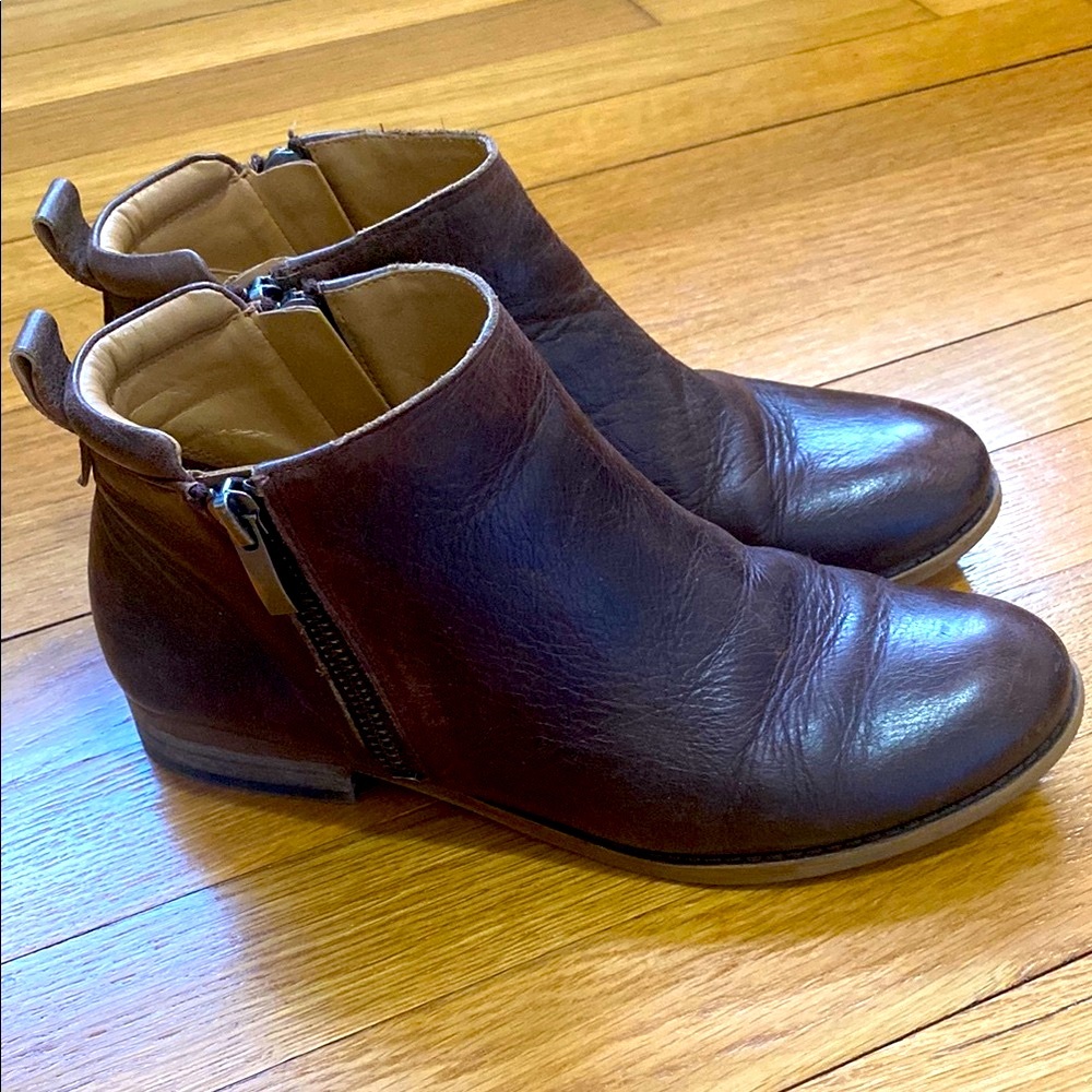 FRANCO SARTO Leather Ankle Boots